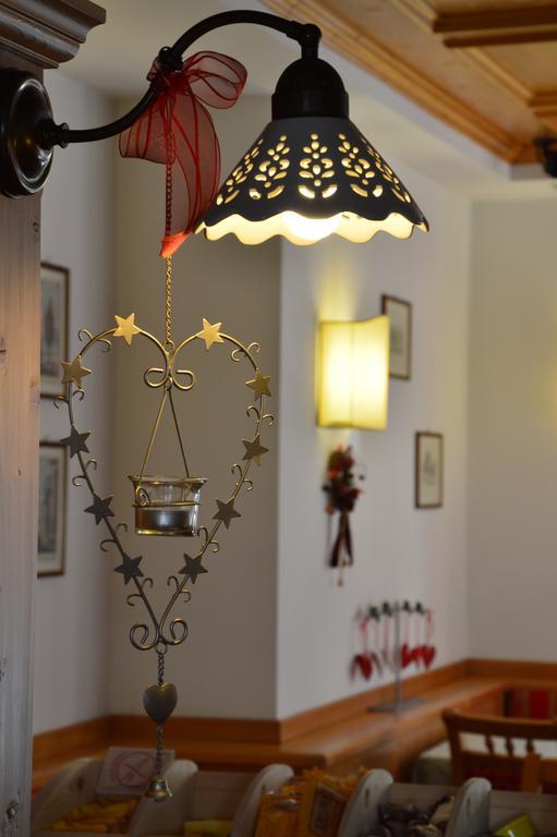 Hotel Garni Carpe Diem วีโก ดี ฟาสซา ภายนอก รูปภาพ