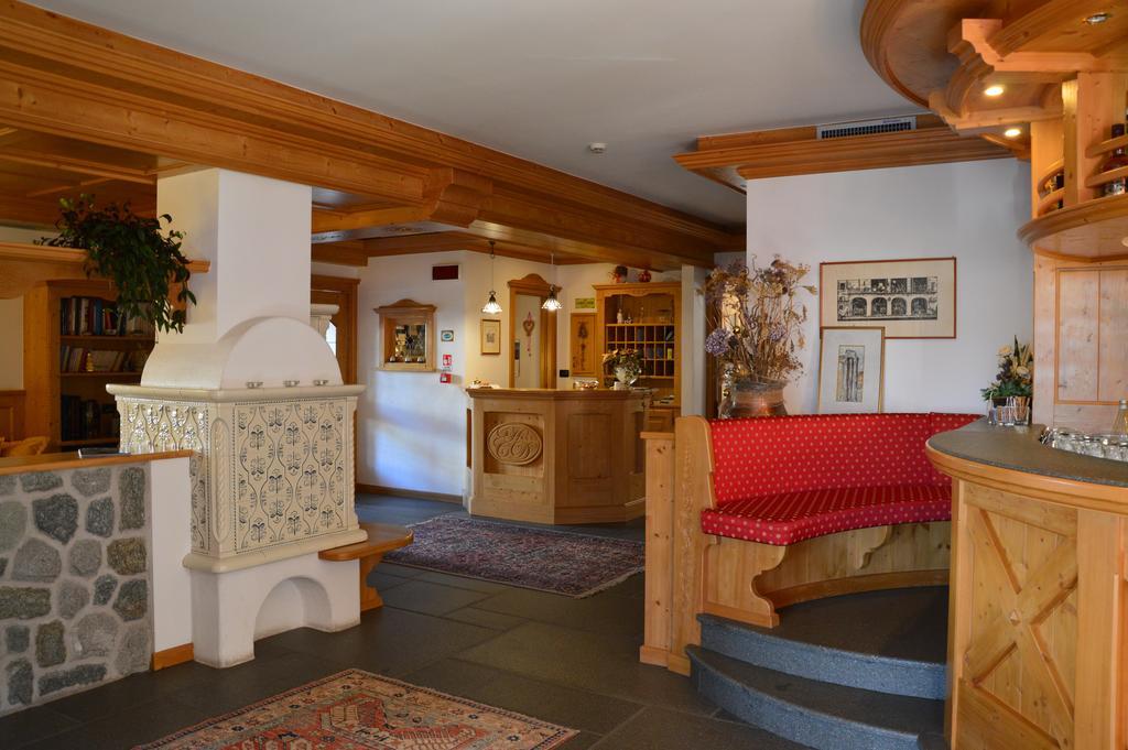 Hotel Garni Carpe Diem วีโก ดี ฟาสซา ภายนอก รูปภาพ