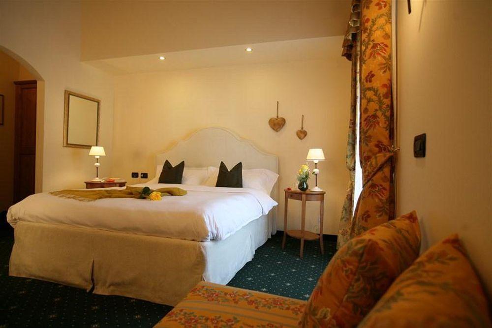 Hotel Garni Carpe Diem วีโก ดี ฟาสซา ภายนอก รูปภาพ